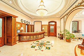 Noor-Us-Sabah Palace