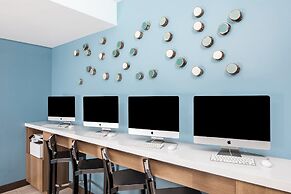 Element New York Times Square West