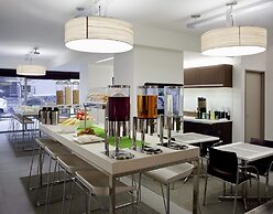 Element New York Times Square West