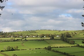 Woodlands Country House