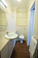 The Hampton Hotel by Greene King Inns