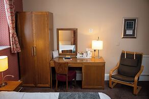 The Hampton Hotel by Greene King Inns