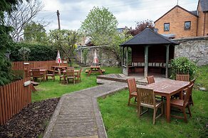 The Hampton Hotel by Greene King Inns