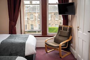 The Hampton Hotel by Greene King Inns