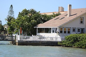 Lorelei Resort Motel