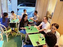 Sakura Hotel Jimbocho - Hostel