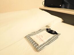 Sakura Hotel Jimbocho - Hostel