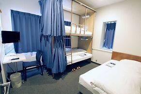 Sakura Hotel Jimbocho - Hostel