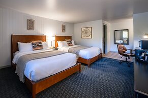 Riverhouse by Weekender (Formerly Jack Daniels Inn)