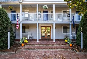 Riverhouse by Weekender (Formerly Jack Daniels Inn)