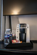 Riverhouse by Weekender (Formerly Jack Daniels Inn)