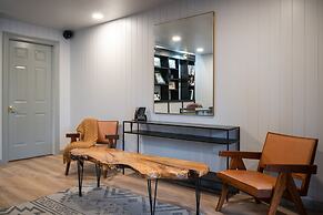 Riverhouse by Weekender (Formerly Jack Daniels Inn)