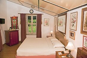 WelcomHeritage Connaught House