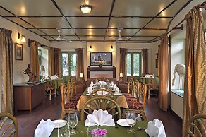 WelcomHeritage Connaught House