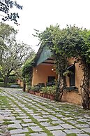 WelcomHeritage Connaught House