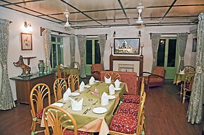 WelcomHeritage Connaught House