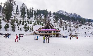 Solang Valley Resort