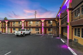 Sky Palm Motel