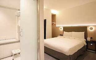 Dandy Hotel Daan Park Branch