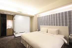 Dandy Hotel Daan Park Branch