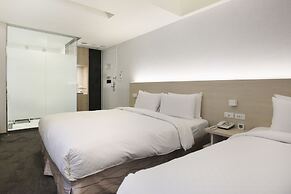 Dandy Hotel Daan Park Branch