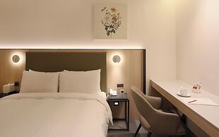 Dandy Hotel Daan Park Branch