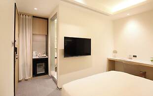Dandy Hotel Daan Park Branch