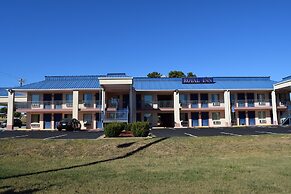 Royal Inn Douglasville