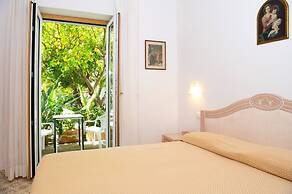 Hotel Candia