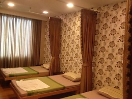 Bay Hotel Srinakarin