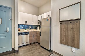 Staybridge Suites University Area by IHG