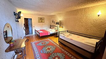 Nature Park Cave Hotel