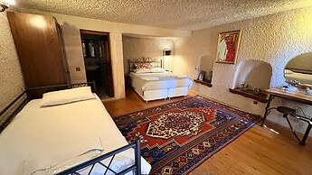 Nature Park Cave Hotel