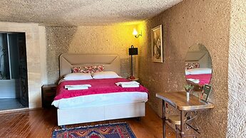 Nature Park Cave Hotel