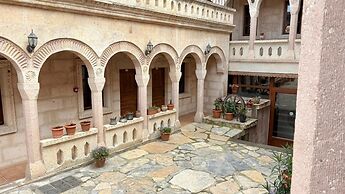 Nature Park Cave Hotel