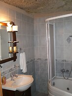 Nature Park Cave Hotel