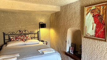 Nature Park Cave Hotel