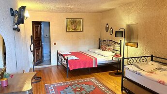 Nature Park Cave Hotel