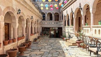 Nature Park Cave Hotel