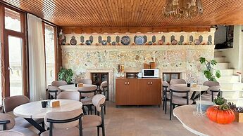 Nature Park Cave Hotel