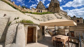 Nature Park Cave Hotel
