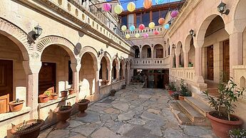 Nature Park Cave Hotel