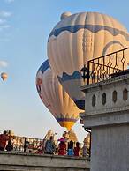 Nature Park Cave Hotel