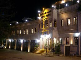 Nature Park Cave Hotel