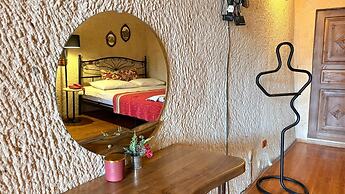 Nature Park Cave Hotel