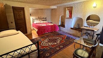 Nature Park Cave Hotel