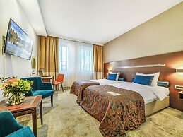 In Hotel Belgrade