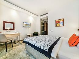 In Hotel Belgrade