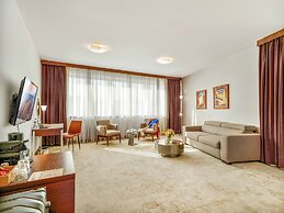In Hotel Belgrade