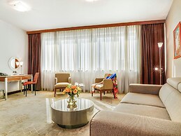 In Hotel Belgrade